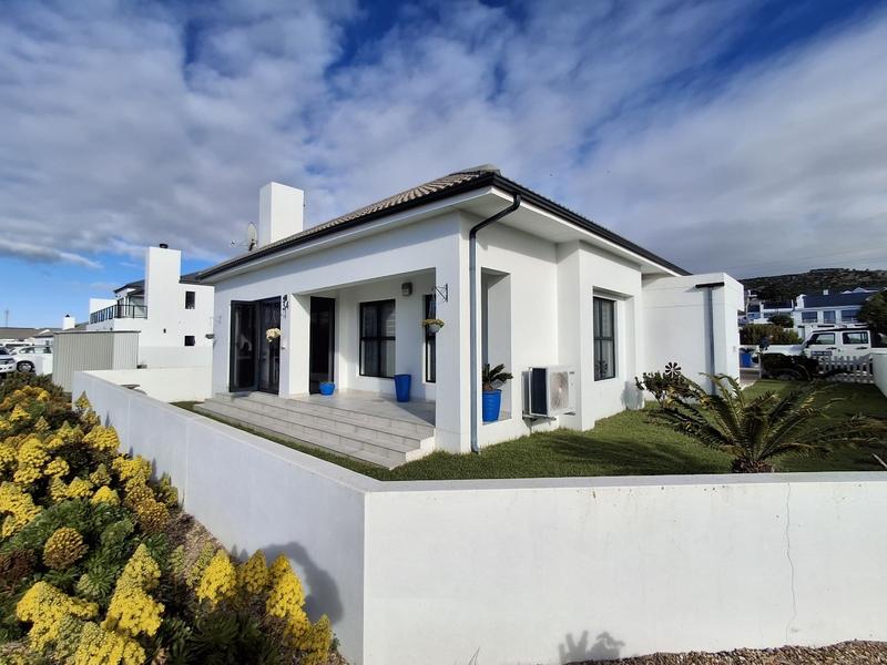3 Bedroom Property for Sale in Sandy Point Western Cape